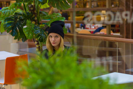 portrait of stylish young girl in the Mallの写真素材