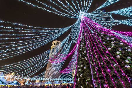 VILNIUS, LITHUANIA - DECEMBER 31, 2017: The Cathedral Squareのeditorial素材