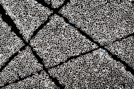 Line drawn through the group of diamond The shape of diamond cut