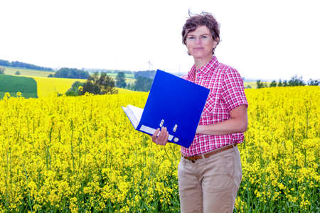 Agraringeneur at the rape field