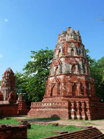 stupa at wat mahathat, ayutthaya, thailandの写真素材