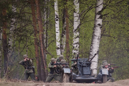 ST. PETERSBURG, RUSSIA - MAY 12: Historical reenactment of the combats in may 1945 in Czechoslovakia on May 12, 2013 in St. Petersburg, Russia.
のeditorial素材