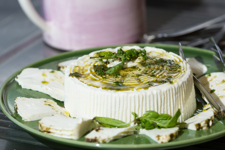 Fresh cheese flavored with fresh mint leaves
