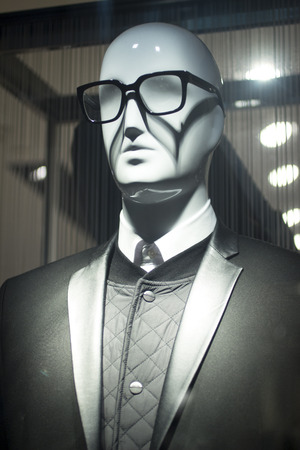 Shop dummy sunglasses fashion mannequin in store boutique glasses opticians shop window artistic photo.の写真素材