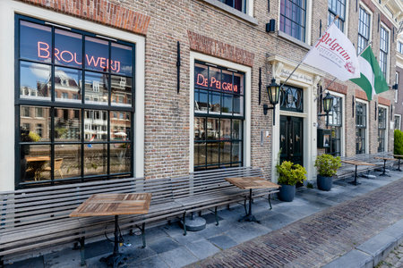 Rotterdam, Netherlands - 2020-8-4: Facade and terrace of brewery de Pelgrim in Delfshaven Rotterdamのeditorial素材