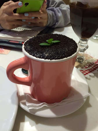 Potted coffee in pink cupの素材