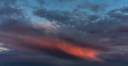    Dramatic sunset with red clouds  