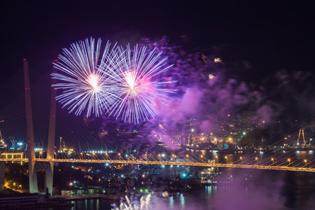    VLADIVOSTOK, RUSSIA - SEPTEMBER 7  International Fireworks Festival in Vladivostok  The festival was attended pyrotechnics   team from Vladivostok, Moscow and China on September 7, 2013 in Vladivostok, Russia  のeditorial素材