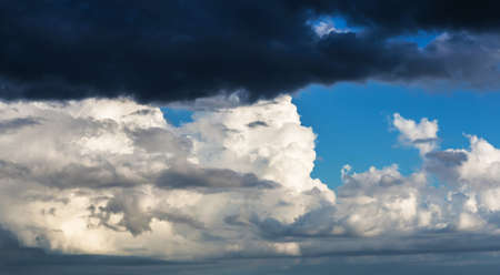  Cloud in the blue sky  の写真素材