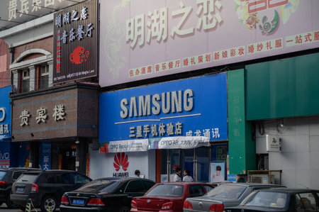 MISHAN, CHINA - JULY 28, 2019: Samsung logo at store. Samsung is a South Korean multinational conglomerate.のeditorial素材
