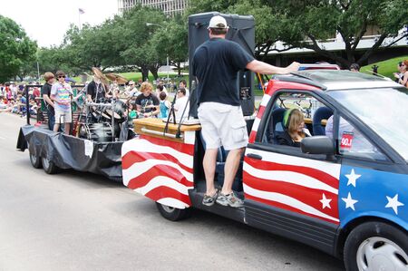 Houston, Texas - Sunday 22nd May 2011: 2011 Houston Art Car Parade sponsored by The Orange Show at Allen Parkway, from Bagby to Waughのeditorial素材