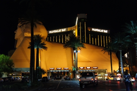 Las Vegas, Nevada - September 2 2011: Luxor Hotel and Casino Hotel - Las Vegas - United States のeditorial素材