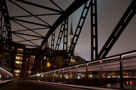 Sometimes it's important to  find different view. It becomes possible when you're looking through the something.の写真素材