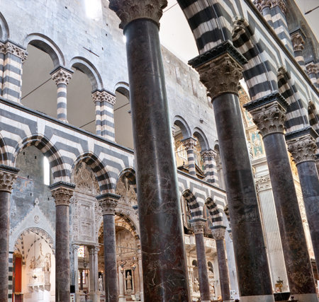 Genoa, Italy - May 9, 2012 - The interior of Cattedrale di San Lorenzo in a Romanesque-Renaissance style.のeditorial素材
