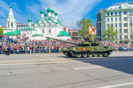 MOSCOW RUSSIA  MAY 9 2015: The  thirdgeneration main battle tank T90 Vladimir on the Parade on May 9 in Moscow.のeditorial素材