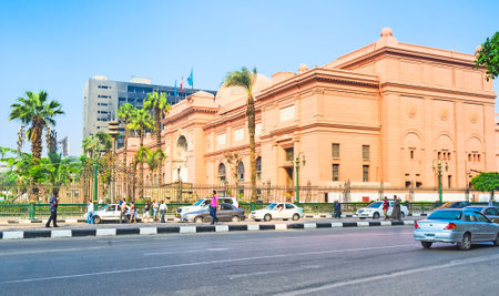 CAIRO EGYPT  OCTOBER 9 2014: The view on the Egyptian Museum of Antiquities from Meret Basha street on October 9 in Cairo.のeditorial素材