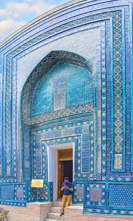 SAMARKAND, UZBEKISTAN - May 1, 2015: The Amirzade Mausoleum, that means the son of Amir, is the part of the middle mausoleums group in Shah-i-Zinda architectural complex, on May 1 in Samarkand.のeditorial素材