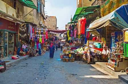 CAIRO, EGYPT - OCTOBER 10, 2014: The Khan El-Khalili souq  stretches over many streets and corners along Islamic Cairo district, on October 10 in Cairo.のeditorial素材