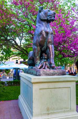 ODESSA, UKRAINE - MAY 17, 2015: The beautiful sculpture of the lioness and the lionet adorns the City Garden, on May 17 in Odessa.のeditorial素材