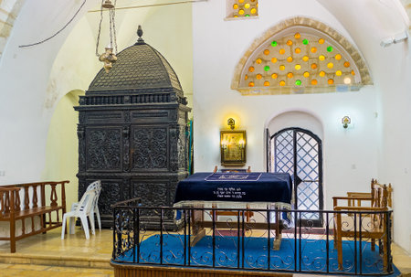 JERUSALEM, ISRAEL - FEBRUARY 18, 2016: The Eliyahu Hanavi synagogue is the oldest among Four Sephardic Synagogues and mainly served for study Torah, on February 18 in Jerusalem.のeditorial素材