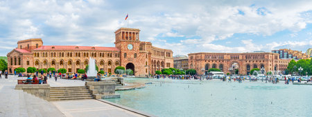 YEREVAN, ARMENIA - MAY 29, 2016: The beautiful architectural complex of Republic Square with the dancing fountains in the middle, on May 29 in Yerevan.のeditorial素材