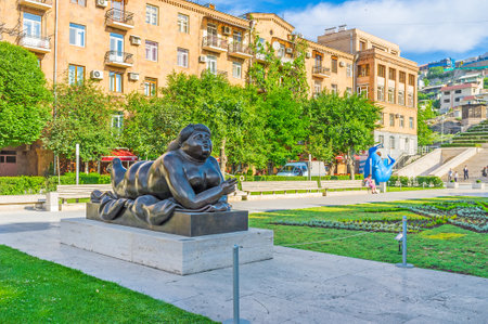 YEREVAN, ARMENIA - MAY 29, 2016: The Cafesjian sculpture garden boasts Botero sculptures, the Smoking Woman is the pearl of its collection, on May 29 in Yerevan.のeditorial素材