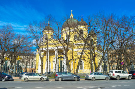 The facade of the Transfiguration Cathedral with massive portico, tall columns and four bell towers, located in the same named square in St Petersburg, Russia.のeditorial素材