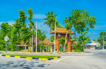 PADENIYA, SRI LANKA - NOVEMBER 25, 2016: The gate to Children's park in Padeniya village, located along Wariyapola road, on November 25 in Padeniya.のeditorial素材