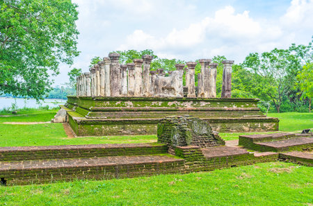 The ruins of the Kings Council Chamber of Nissanka Malla in the ancient city of Polonnaruwa, Sri Lanka.のeditorial素材