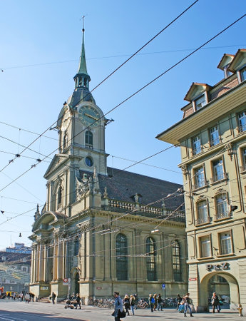 BERN, SWITZERLAND - MARCH 3, 2011: The tall belfry of the Church of the Holy Spirit(Heiliggeistkirche), located in Spitalgasse, on March 3 in Bern.のeditorial素材
