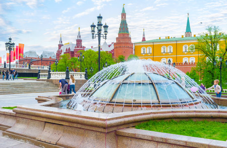 MOSCOW, RUSSIA - MAY 11, 2015: Cupolas of undergrounf shopping mall Okhotny Ryad designed as fountains, on May 11 in Moscowのeditorial素材