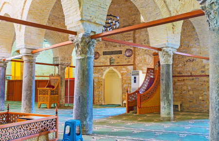 ANTALYA, TURKEY - MAY 12, 2017: Interior of Seljuk Alaaddin Mosque, also known as Yivliminare or Ulu Cami (Grand Mosque), decorated with ancient columns preserved of Roman buildings, on May 12 in Antalya.のeditorial素材