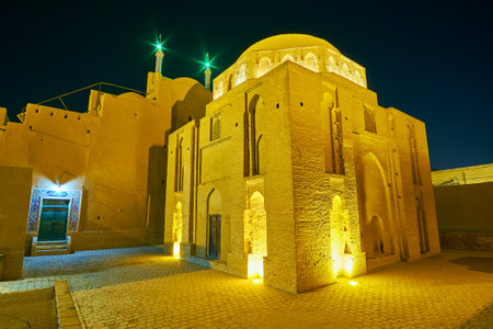 Beautiful medieval Alexander's Prison building is a popular tourist landmark in old town of Yazd, Iranのeditorial素材