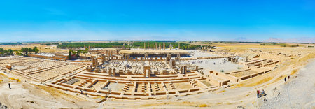 PERSEPOLIS, IRAN - OCTOBER 13, 2017: The wide panorama of Persepolis archaeological site from the viewpoint on the slope of Rahmet Mount (Mount of Mercy), on October 13 in Persepolis.のeditorial素材