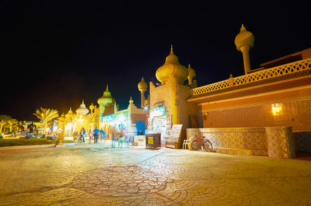SHARM EL SHEIKH, EGYPT- DECEMBER 15, 2017: 1001 nights market is decorated with beautiful towers and domes in Arabic style, on December 15 in Sharm El Sheikh.のeditorial素材