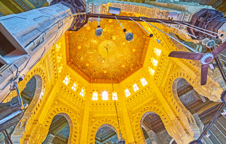 ALEXANDRIA, EGYPT - DECEMBER 17, 2017: The dome Abu al-Abbas al-Mursi Mosque, decorated with carved wooden patterns, on December 17 in Alexandria.のeditorial素材
