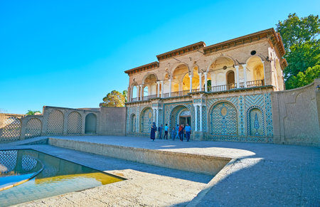 MAHAN, IRAN - OCTOBER 16, 2017: The arched gate at the lower level of historical Shazdeh Garedn (Prince Garden), located at the mountain foot, on October 16 in Mahan.のeditorial素材