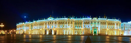 The panorama of Winter Palace, the former residence of Russian monarch, Saint Petersburg, Russiaのeditorial素材