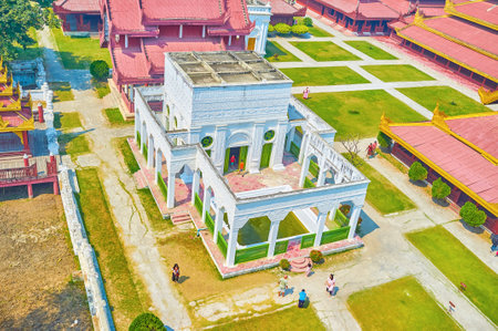 MANDALAY, MYANMAR - FEBRUARY 23, 2018: The beautiful building of Ye-gan-daik, the bathhouse in Royal Palace, on February 23 in Mandalayのeditorial素材