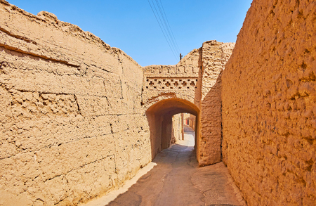 town of Yazd is one of the oldest, well preserved and still functioning in world, it boasts historic streets with traditional architecture and chaotic layout, Iran.の写真素材