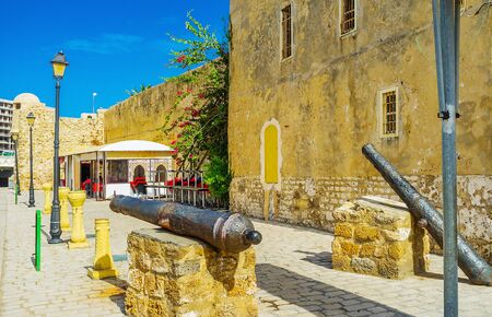 Two vintage cannons decorate the seaside promenade at Ksibah fortress, Bizerte, Tunisiaの写真素材