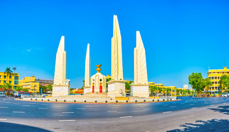BANGKOK, THAILAND - APRIL 24, 2019: The Democracy Monument is one of the most notable landmarks of modern times, located on large Ratchadamnoen Avenue in central Bangkok, on April 24 in Bangkokのeditorial素材