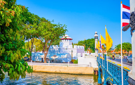 BANGKOK, THAILAND - APRIL 24, 2019: The magnificent old Mahakan Fort nowadays located in central district on the bank of central khlong, next to Phan Fa Lilat Bridge, on April 24 in Bangkokのeditorial素材