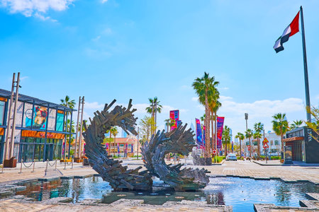 DUBAI, UAE - MARCH 4, 2020: The modern fountain amid the street of La Mer Beachside shopping and dining district, on March 4 in Dubaiのeditorial素材