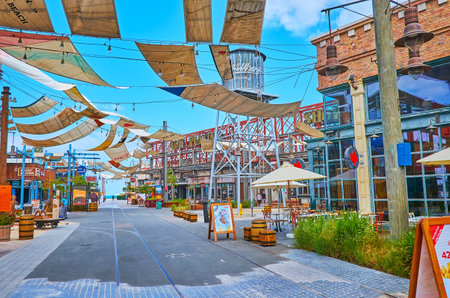 DUBAI, UAE - MARCH 4, 2020: Enjoy La Mer Beachside shopping and dining district with its stylish streets, vintage wooden and loft metal constructions, on March 4 in Dubaiのeditorial素材