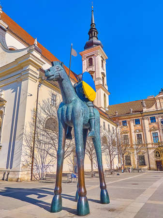 BRNO, CZECH REPUBLIC - MARCH 10, 2022: The unusual equestrian statue to Jobst of Moravia by Jaroslav Rona on Moravian Square, on March 10 in Brno, Czech Republicのeditorial素材