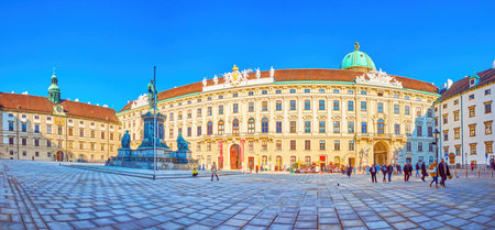 VIENNA, AUSTRIA - FEBRUARY 17, 2019: Panorama of Inner Burgplatz square of Hofburg Palace, on February 17 in Vienna, Austriaのeditorial素材