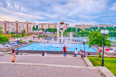 UMAN, UKRAINE - JUNE 16, 2021: Stairs of Taras Shevchenko Park and the dancenig 'Pearl of Love' fountain, on June 16 in Uman, Ukraineのeditorial素材
