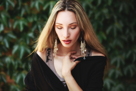 Portrait of beautiful young womanの写真素材