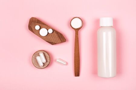 Different types of collagen. Powder, capsules, tablets and fluid.の写真素材